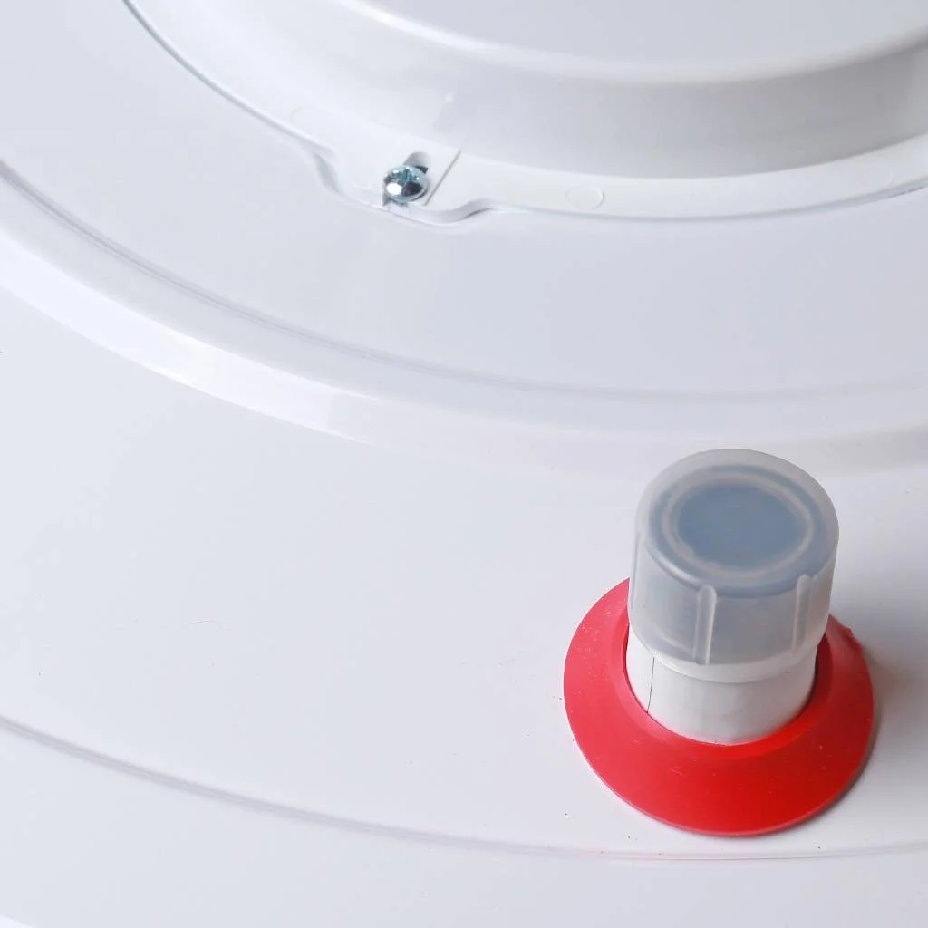 Водонагреватель ROMMER бойлер комбинированного нагрева напольный 190 л. ТЭН 3 кВт Водонагреватель ROMMER бойлер комбинированного нагрева напольный 190 л. ТЭН 3 кВт